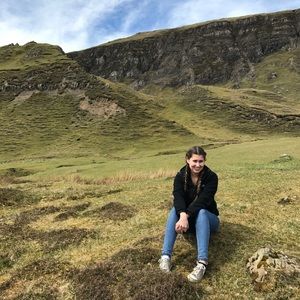 Meet your Posher, Alyssa